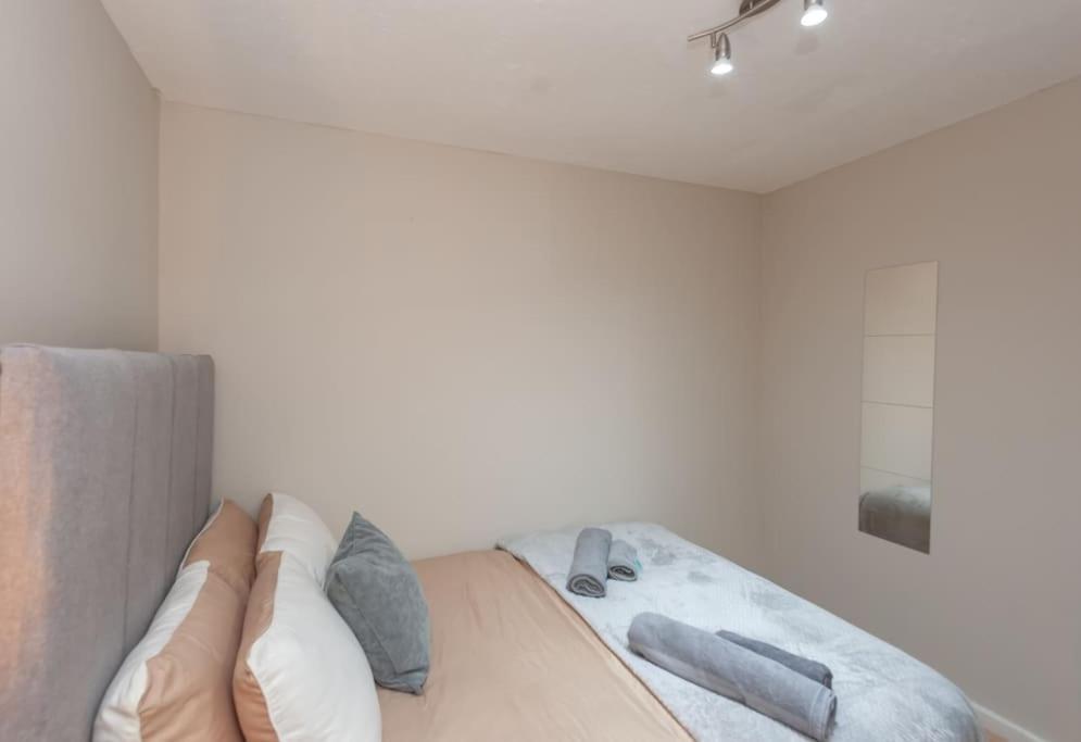 Leed City Centre - Armley Wortley 利兹 外观 照片